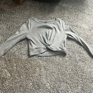 Shein- Medium- Grey long sleeve crop top